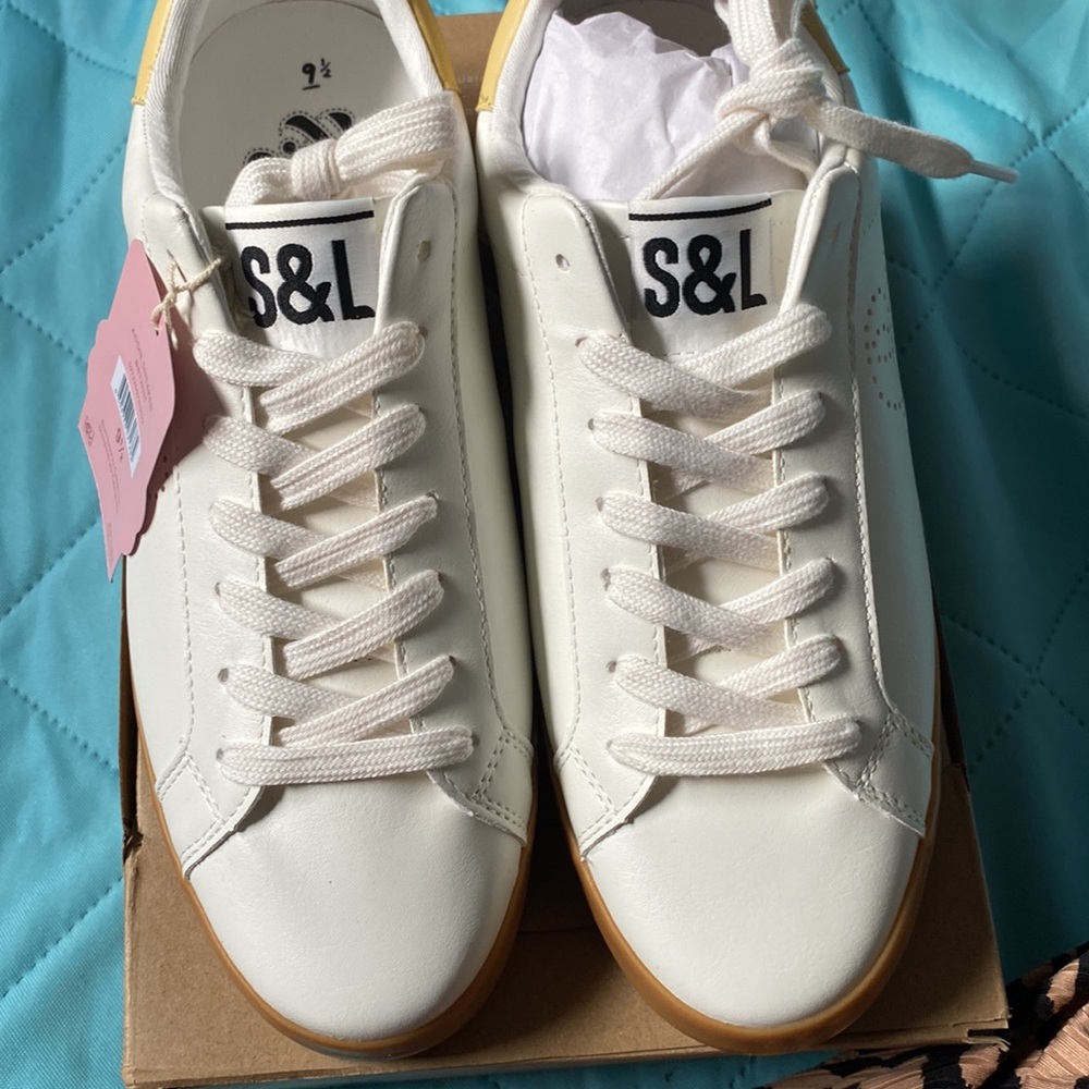 Sam & Libby Women's Casual Addie Sneakers Size 9.5 White color